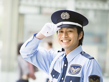 守衛・ガードマン・駐車場管理のバイト求人|仕事内容を解説