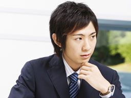 面接で好印象を与えるリクルートスーツの選び方