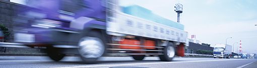 長距離トラックドライバーに資格・免許や経験は必要？