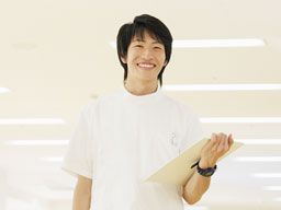 介護老人保健施設で働くメリット②各分野の専門スタッフとともに学べる