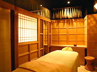 株式会社潤昌 ボディケア利楽園 天神店 株式会社潤昌 ボディケア利楽園 天神店
