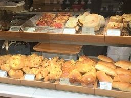 エディアールベーカリー伊勢丹新宿店/エディアール伊勢丹アイプラザ東浦和店 エディアールベーカリー伊勢丹新宿店/エディアール伊勢丹アイプラザ東浦和店