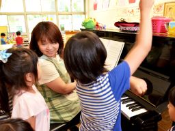 学校法人 明徳幼稚園 学校法人 明徳幼稚園