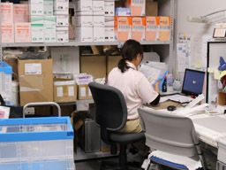 アルフレッサメディカルサービス 株式会社 ■病院内物流管理代行及び医療材料の卸売業 アルフレッサメディカルサービス 株式会社 ■病院内物流管理代行及び医療材料の卸売業