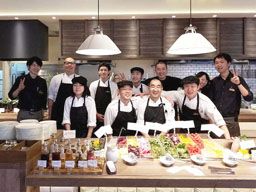 Northern Kitchen~All Day Dining~ (ノーザンキッチンオールデイダイニング) / 有限会社ファーストフラッシュ Northern Kitchen~All Day Dining~ (ノーザンキッチンオールデイダイニング) / 有限会社ファーストフラッシュ