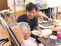 社会福祉法人 あたご会 特別養護老人ホーム やまぶき苑 社会福祉法人 あたご会 特別養護老人ホーム やまぶき苑