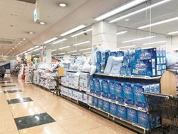 アピタ向山店<ユニー株式会社> アピタ向山店<ユニー株式会社>