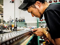 株式会社 伸精機 株式会社 伸精機