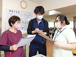 医療法人 慈厚会 介護老人保健施設 ひかり 医療法人 慈厚会 介護老人保健施設 ひかり