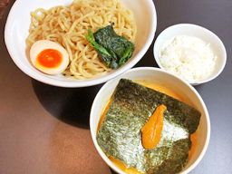 乃木坂 まる彦ラーメン 乃木坂 まる彦ラーメン