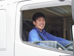 株式会社ピーストランスポート
