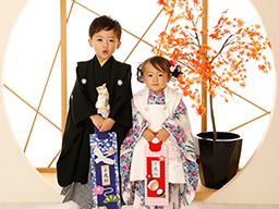 呉服伊勢屋・スタジオアイ・プレシュスタジオ 呉服伊勢屋・スタジオアイ・プレシュスタジオ