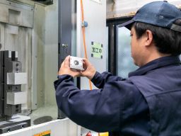 株式会社 金久保製作所 株式会社 金久保製作所