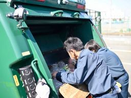 吉川環境事業株式会社 吉川環境事業株式会社