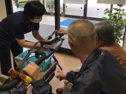 社会福祉法人天竜厚生会 特別養護老人ホーム しらいと 訪問入浴事業所 社会福祉法人天竜厚生会 特別養護老人ホーム しらいと 訪問入浴事業所
