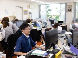 日発運送株式会社 日発運送株式会社