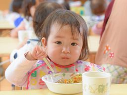 やまびこ保育園 やまびこ保育園