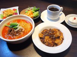 株式会社 Gエスト/Asian bistro REW-EN 株式会社 Gエスト/Asian bistro REW-EN