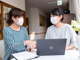 社会福祉法人 徳知会 特別養護老人ホーム ゆうがおの丘 社会福祉法人 徳知会 特別養護老人ホーム ゆうがおの丘