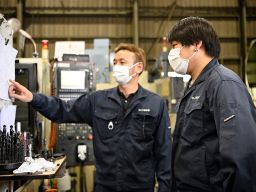 有限会社上條精機 有限会社上條精機