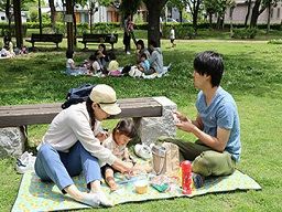 《認証保育所》はまきた保育園 《認証保育所》はまきた保育園