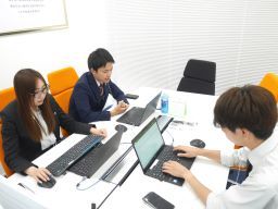 SALIRE GROUP(サリーレグループ) SALIRE GROUP(サリーレグループ)