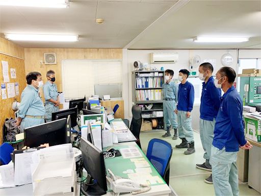 株式会社 IWD 株式会社 IWD