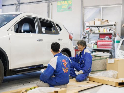 カーセブンまごころ鈑金館　三郷店