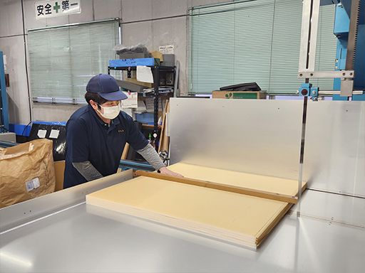 株式会社　丸鈴/【発泡製品の製造スタッフ】未経験歓迎◆経験者優遇