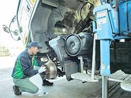 大沢運送　株式会社　本社（資産保全管理部）