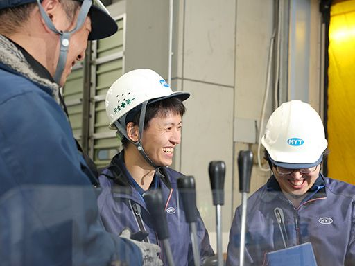 都輸送株式会社