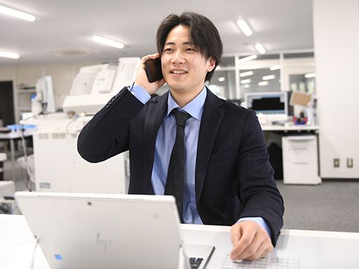 株式会社カスタムグラビア