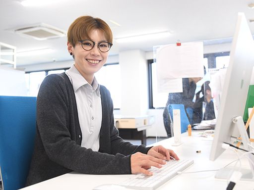 株式会社カスタムグラビア