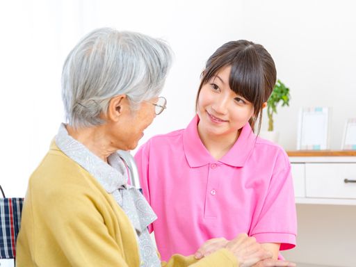 優々ケアサポート株式会社　デイサービス はぴねす