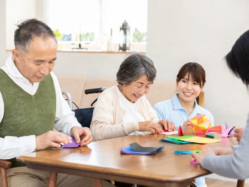 優々ケアサポート株式会社　デイサービス はぴねす