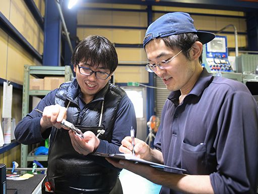 株式会社アダチ