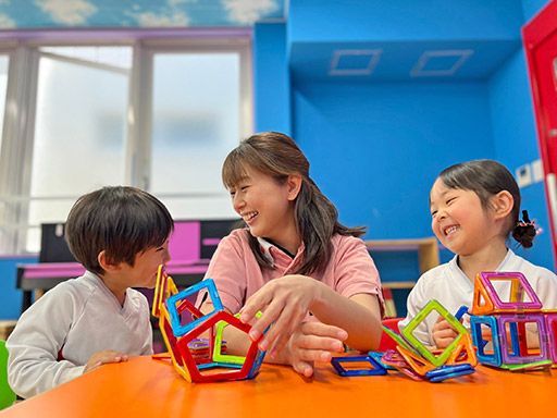 学校法人アゼリー学園　銀の鈴保育園/学童クラブ　アゼリーアカデミア 千葉ニュータウン