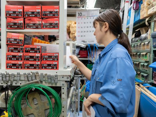 株式会社　淑崎工業　［スチール棚各種組立］