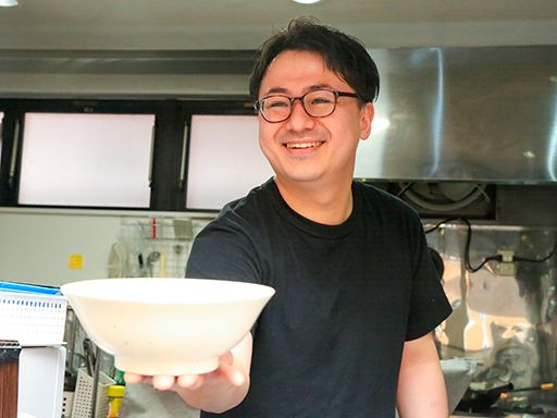 中華食堂　にかく　（運営：株式会社YM商会）