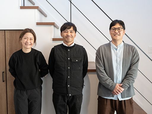 株式会社　アカラ