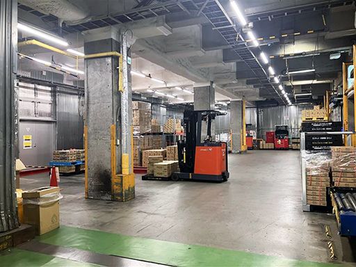 吉川運輸株式会社 新南港営業所 吉川運輸株式会社 新南港営業所