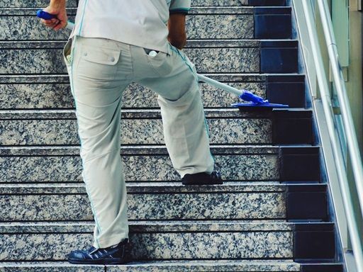 株式会社スリーポイント・サービス 株式会社スリーポイント・サービス