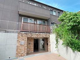 株式会社 日本アメニティライフ協会　花物語しんゆりナーシング