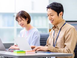 新一グループ株式会社の求人情報