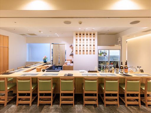 鮨しん　IN THE MUSEUM