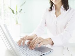 UTエージェント株式会社 つくばAU《JCIA1C》