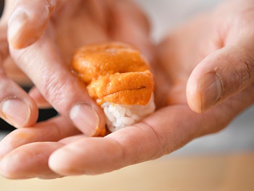 餃子と煮込み　魚屋鮨しん