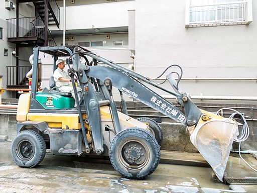株式会社　岸田