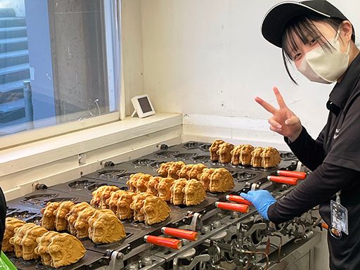 新井園本店　ベルーナドーム内売店