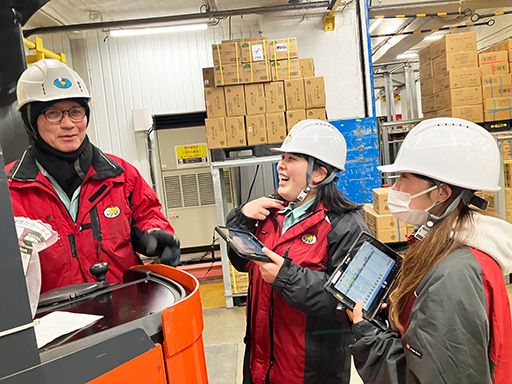 吉川運輸株式会社　新南港営業所